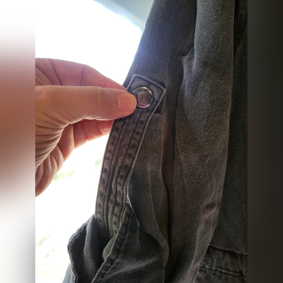 Gray Light Jacket - Picture 3 of 4